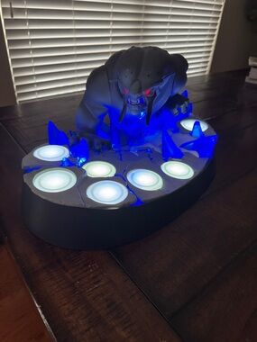 Disney Infinity 2.0 Marvel Collector's Edition Frost Giant Beast light-up base